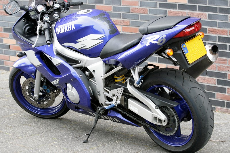 YamahaR6-2.jpg
